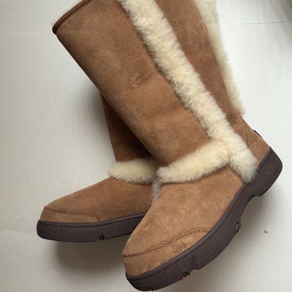 NEW Ugg Sunburst Tall Winter Boots in Chestnut Color Size 11 - Picture 3 of 9